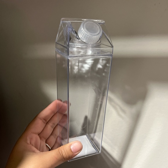 Clear Transparent Water Bottle - Picture 1 of 1